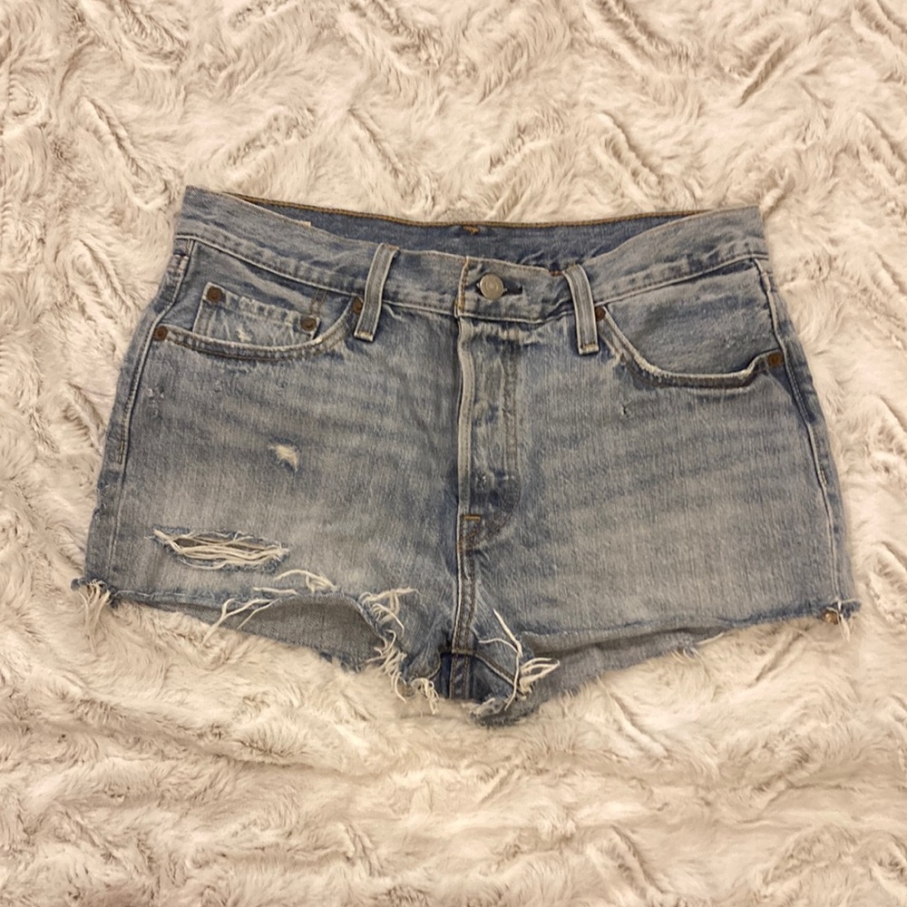 Levi’s Distressed Cutoff Jean Shorts